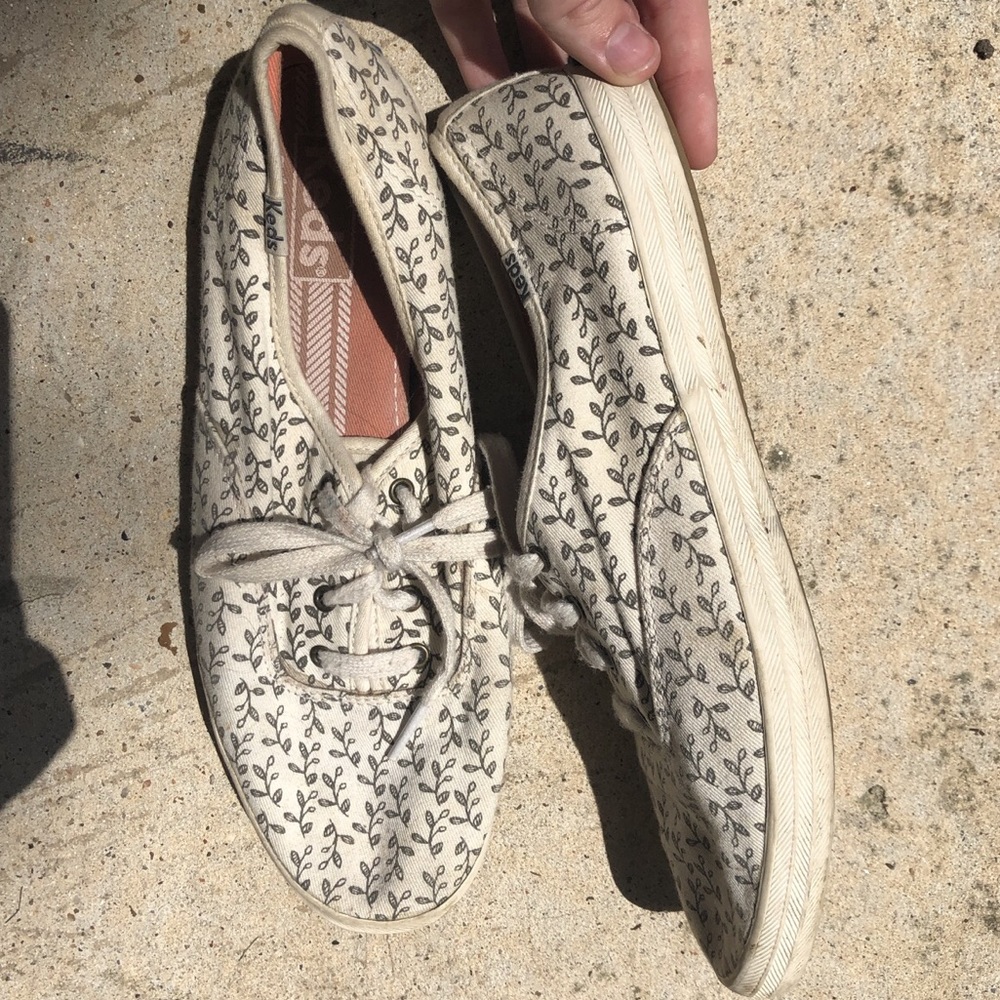 KEDS - Picture 2 of 3